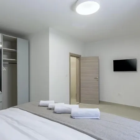 וילה Ljuba In Jurani - Haus Fuer 4-6 Personen