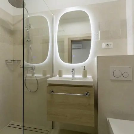 Vila Ljuba In Jurani - Haus Fuer 4-6 Personen Benazici
